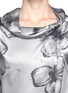 Detail View - Click To Enlarge - ARMANI COLLEZIONI - Floral print silk blouse
