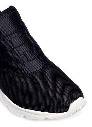 Detail View - Click To Enlarge - REEBOK - 'Furylite Oversized Leopard Pack' slip-on sneakers