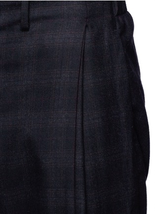 Detail View - Click To Enlarge - FFIXXED STUDIOS - Check plaid pleated pants