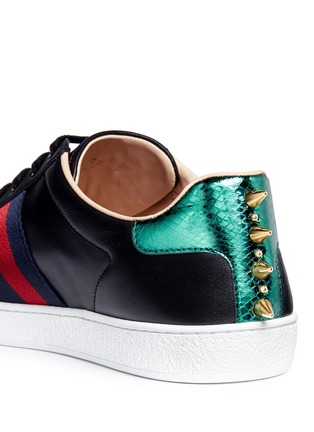Detail View - Click To Enlarge - GUCCI - Signature web embellished leather sneakers