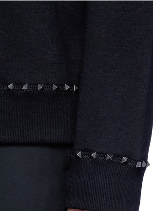 Detail View - Click To Enlarge - VALENTINO GARAVANI - 'Rockstud Untitled 08' cotton blend sweatshirt