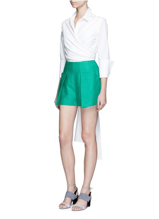 Figure View - Click To Enlarge - C/MEO COLLECTIVE - 'The Nights' pleated front shorts