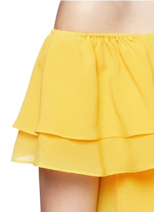 Detail View - Click To Enlarge - ALICE & OLIVIA - 'Whit' ruffle off-shoulder silk cropped top