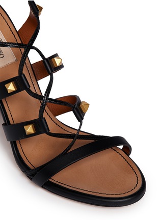 Detail View - Click To Enlarge - VALENTINO GARAVANI - 'Rockstud' leather strappy sandals