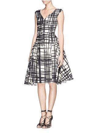 Figure View - Click To Enlarge - CHICTOPIA - Stroke print flare dress