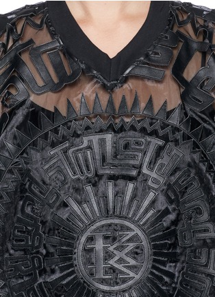 Detail View - Click To Enlarge - KTZ - Oversized faux leather patchwork organdy T-shirt