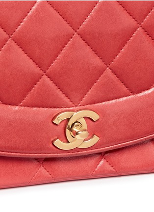 Detail View - Click To Enlarge - VINTAGE CHANEL - Classic quilted leather flap bag