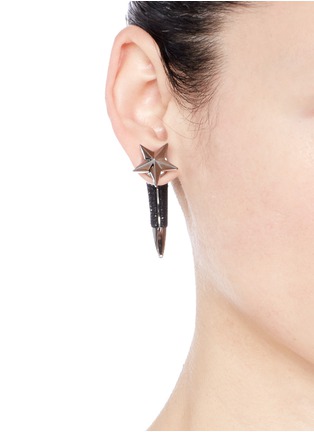 Figure View - Click To Enlarge - GIVENCHY - Shagreen shark star single earring