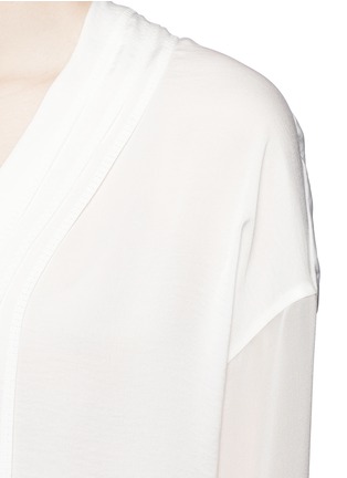 Detail View - Click To Enlarge - VINCE - Embroidered V-neck satin blouse