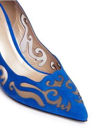 Detail View - Click To Enlarge - RENÉ CAOVILLA - 'Decolette' wavy cutout suede pumps