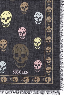 Detail View - Click To Enlarge - ALEXANDER MCQUEEN - Classic skull silk-modal scarf