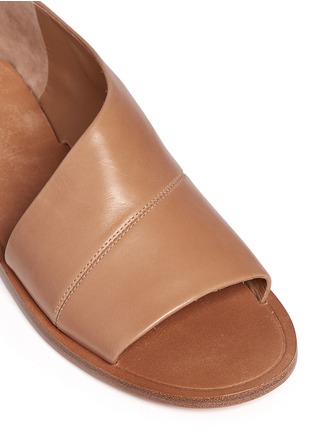 Detail View - Click To Enlarge - VINCE - 'Tabitha' asymmetric leather sandals