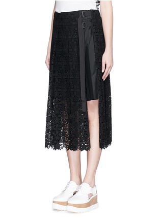 Front View - Click To Enlarge - SACAI - Pleat underlay star lace side split skirt