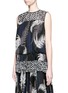 Front View - Click To Enlarge - SACAI - Botanical print open back pleat blouson top