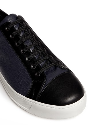 Detail View - Click To Enlarge - NEIL BARRETT - 'Sheffield' contrast leather sneakers