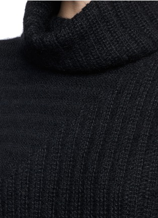 Detail View - Click To Enlarge - THEORY - 'Beylor T' chunky knit turtleneck sleeveless sweater