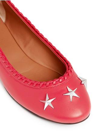 Detail View - Click To Enlarge - GIVENCHY - Star stud whipstitch leather ballerina flats