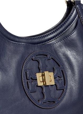 Detail View - Click To Enlarge - TORY BURCH - 'Gloria' hobo leather tote