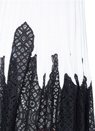 Detail View - Click To Enlarge - OSCAR DE LA RENTA - Eyelash guipure lace pleated knit skirt