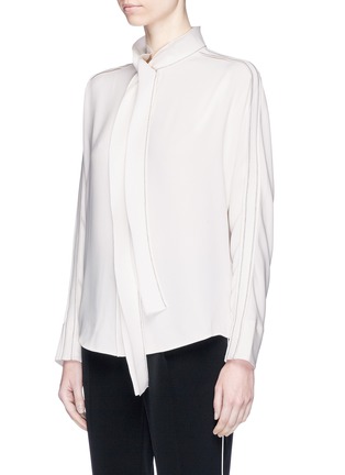Front View - Click To Enlarge - COMME MOI - Zigzag topstitched crepe shirt