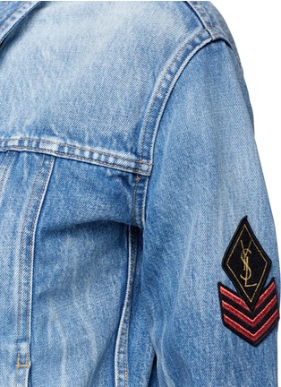 Detail View - Click To Enlarge - SAINT LAURENT - Logo military patch washed denim jacket