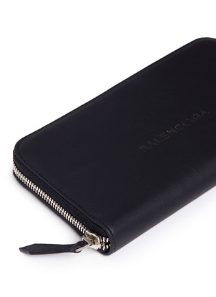 Detail View - Click To Enlarge - BALENCIAGA - Perforated logo leather continental wallet