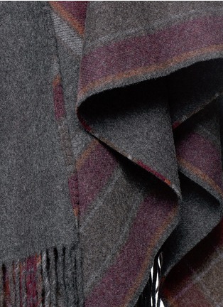Detail View - Click To Enlarge - THEORY - 'Saiome' check plaid felted wool poncho