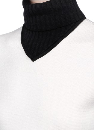Detail View - Click To Enlarge - THEORY - 'Myrelle' stretch wool turtleneck dress