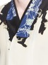 Detail View - Click To Enlarge - HAIDER ACKERMANN - 'Digoxine' print shawl lapel silk shirt