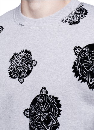 Detail View - Click To Enlarge - KENZO - Tiger velvet flock print sweatshirt