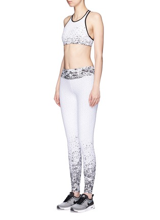 Figure View - Click To Enlarge - 72993 - Pixelate jacquard cropped leggings
