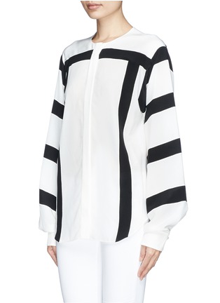 Front View - Click To Enlarge - CHLOÉ - Collarless graphic stripe silk blouse