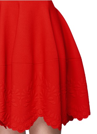 Detail View - Click To Enlarge - ALEXANDER MCQUEEN - Embossed San Gallo knit dress