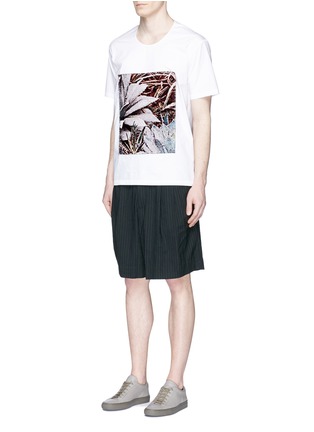 Figure View - Click To Enlarge - FFIXXED STUDIOS - 'Viktor' pinstripe relaxed shorts