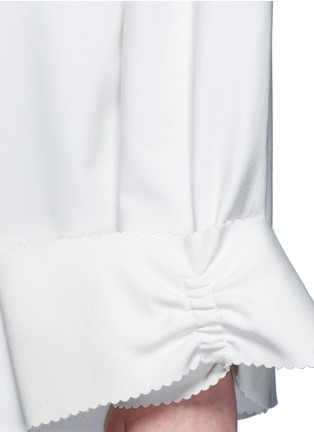 Detail View - Click To Enlarge - SHUSHU/TONG - Oversized bow cuff shirt