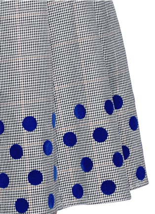 Detail View - Click To Enlarge - CLU TOO - Flocked dot pleated houndstooth skirt