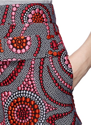 Detail View - Click To Enlarge - EMILIO PUCCI - Dot swirl cloqué shorts