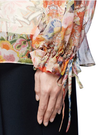 Detail View - Click To Enlarge - ALEXANDER MCQUEEN - Printed silk chiffon blouse