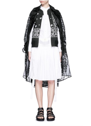 Detail View - Click To Enlarge - SACAI - Bandana print vest layer embroidery organza trench coat
