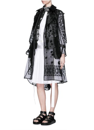 Figure View - Click To Enlarge - SACAI - Bandana print vest layer embroidery organza trench coat