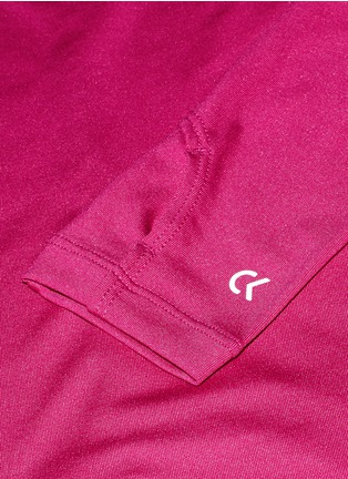 Detail View - Click To Enlarge - CALVIN KLEIN PERFORMANCE - Logo print turtleneck performance T-shirt