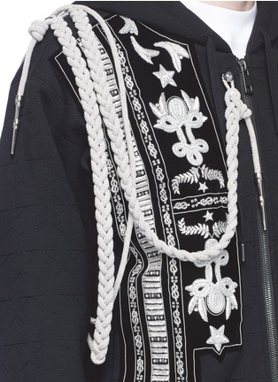 Detail View - Click To Enlarge - PORTS 1961 - Rope embellished and star topstitch zip hoodie