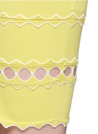 Detail View - Click To Enlarge - ALEXANDER MCQUEEN - Scalloped seam knit pencil skirt