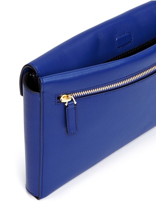 Detail View - Click To Enlarge - GIVENCHY - Shark tooth leather clutch