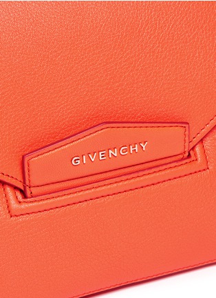 Detail View - Click To Enlarge - GIVENCHY - Antigona leather envelope clutch