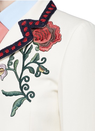 Detail View - Click To Enlarge - GUCCI - Crochet trim flower embroidery cady crepe tailored jacket