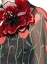 Detail View - Click To Enlarge - GUCCI - Sequin flower brooch tulip leaf print silk cape dress