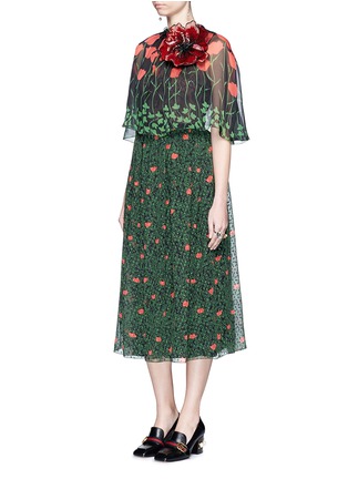 Figure View - Click To Enlarge - GUCCI - Sequin flower brooch tulip leaf print silk cape dress
