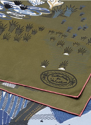 Detail View - Click To Enlarge - VALENTINO GARAVANI - 'Garden of Delight' print silk twill scarf
