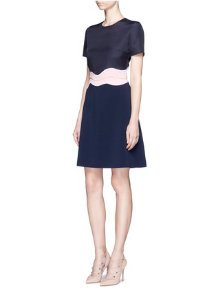 Figure View - Click To Enlarge - ROKSANDA - 'Aublin' scalloped panel cady dress